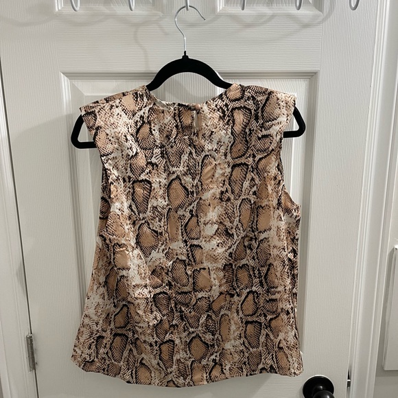 Snake Print Top - Picture 2 of 3